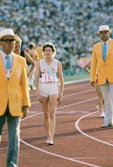 Лос-Анджеле, 1984. Финал забега на 3000 м. Зола Бадд - 7 место босиком.