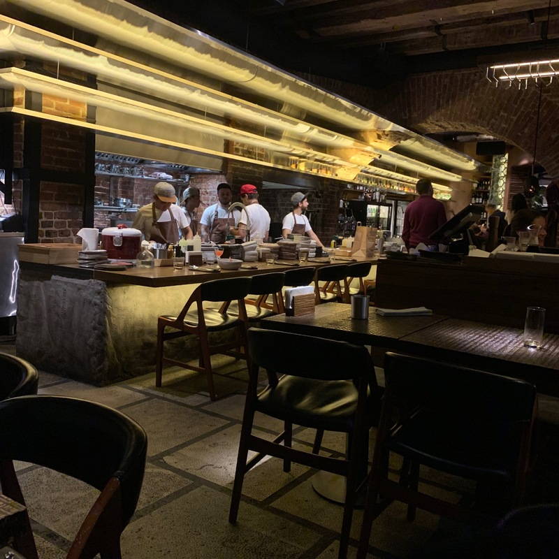 Lucky izakaya bar. Лаки Изакая бар. Бар Lucky Izakaya Bar. Лаки Изакая ресторан Москва. Lucky Izakaya Bar на большой Никитской.