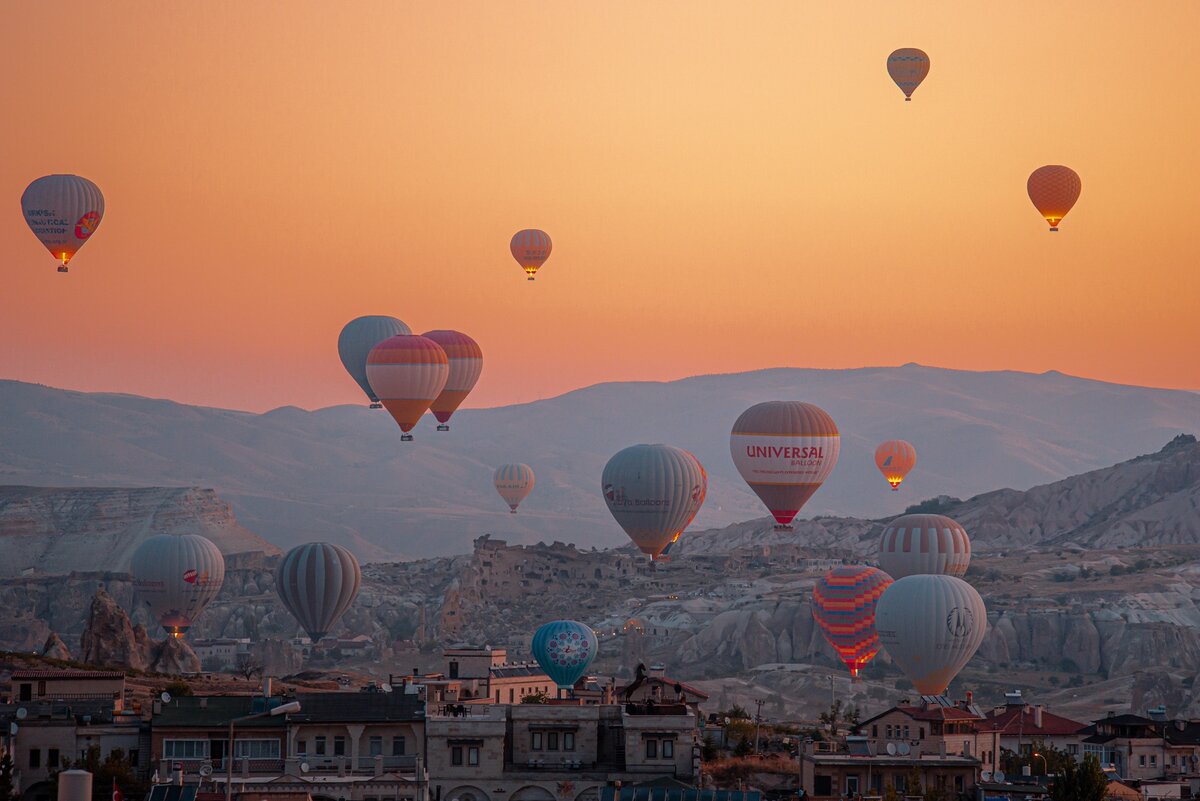 Рассвет в Каппадокии. Фотограф Павел Немзоров