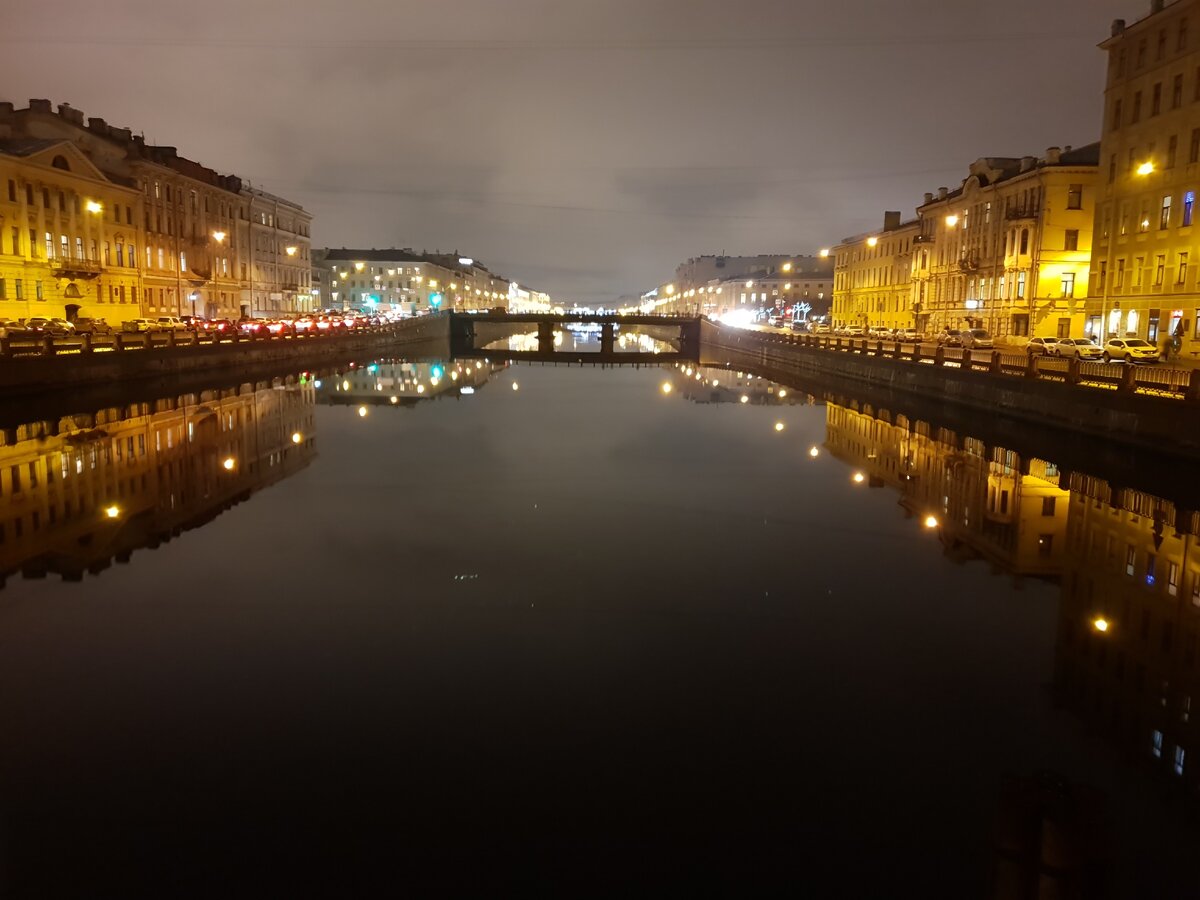 Вечер в Петербурге