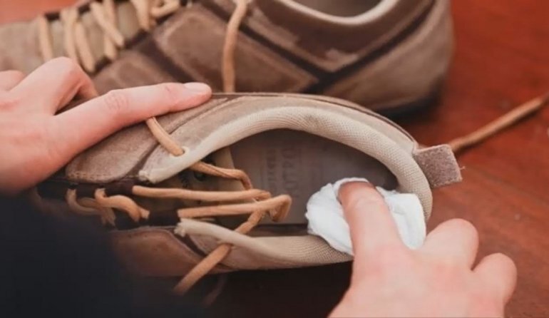 3 эффективных способа обработки обуви от грибка | Soveti ot Yana Green |  Дзен