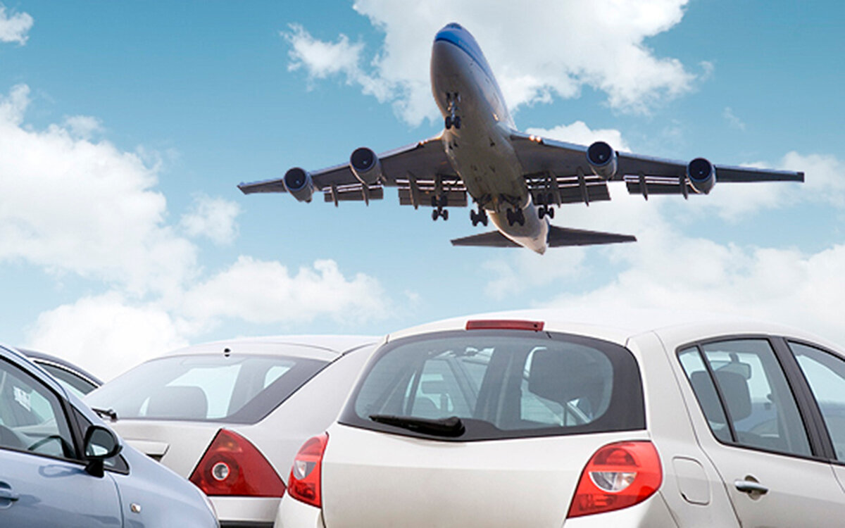 машины в аэропорту. трансфер фото. трансфер в аэропорт. автомобили аэропорта. трансфер из аэропорта.