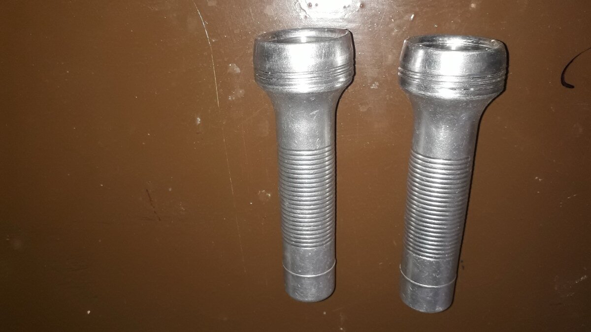 Советские фонарики в металлическом корпусе