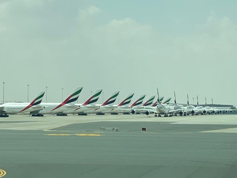Гиганты Emirates Airlines на приколе в аэропорту Dubai International