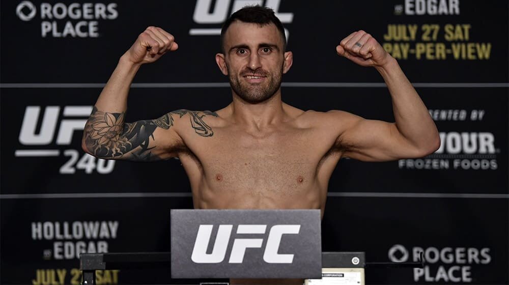 Источник https://vk.com/ufc_news