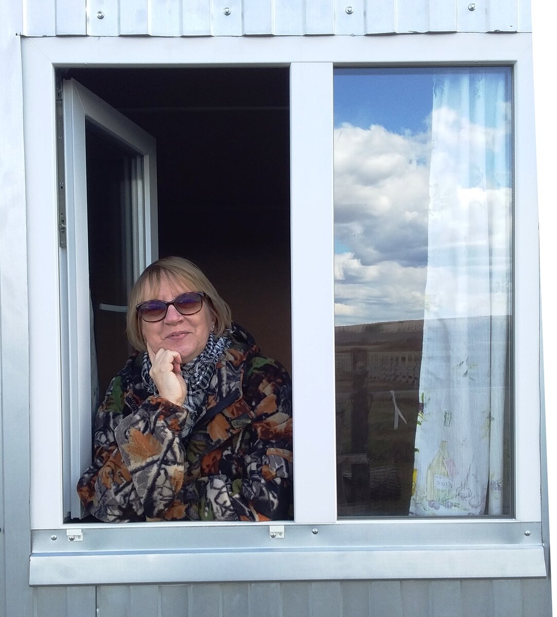 "Скоро сказка сказывается, да не скоро дело делается". Можно листать