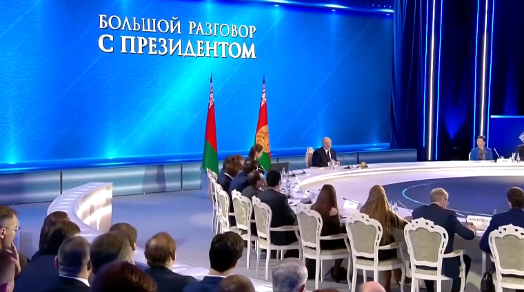 Скриншот с сервиса youtube.com. Агентство Телевизионных Новостей