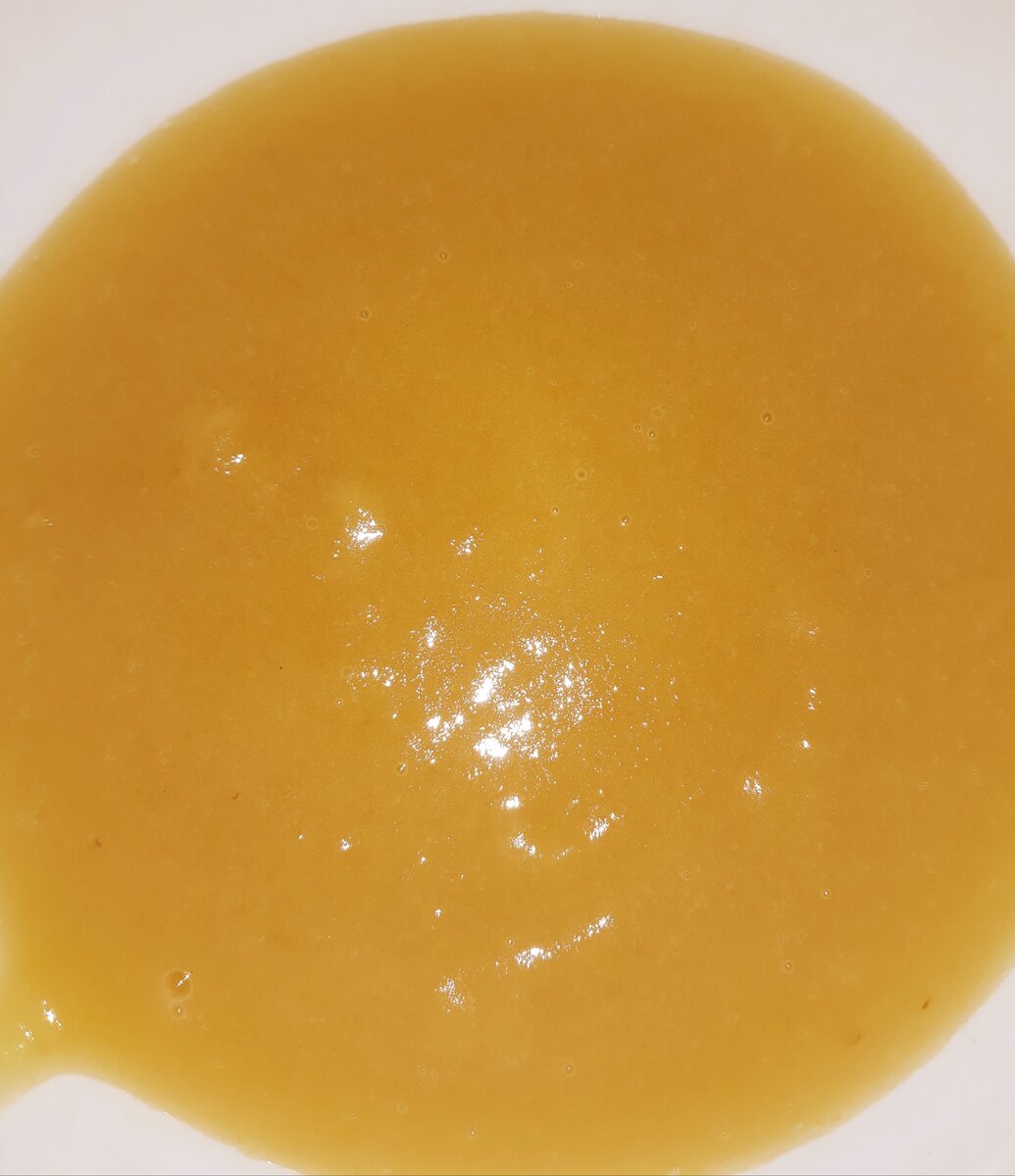 Яблоки взбиты в пюре