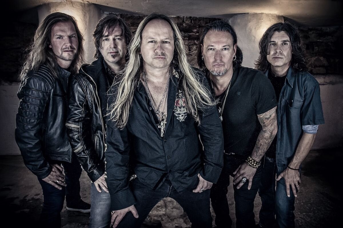 69 дат. 69 красивое число. Картинки 69 с днем рождения. Трафарет 69. Красивая цифра 69.