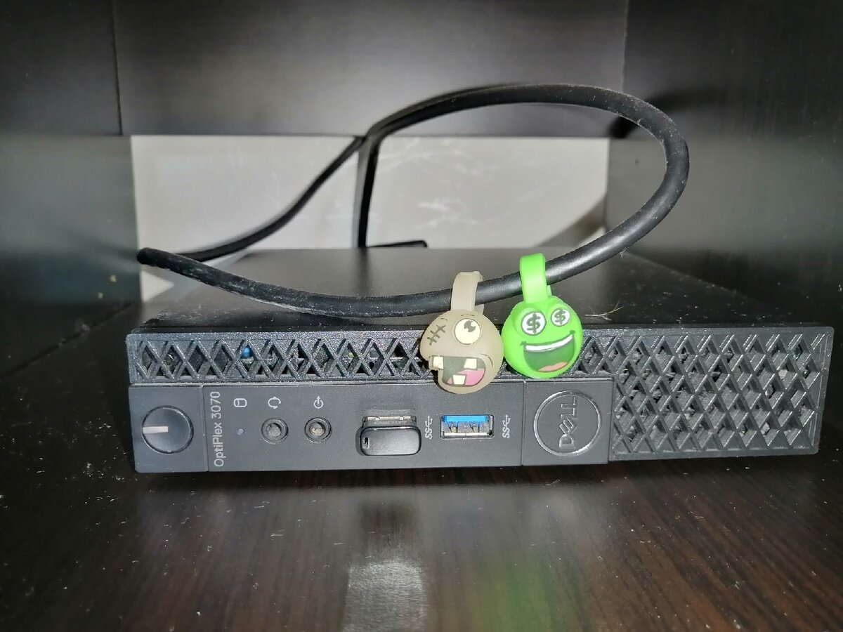 Мой системный блок. OptiPlex 3070. Фото автора.