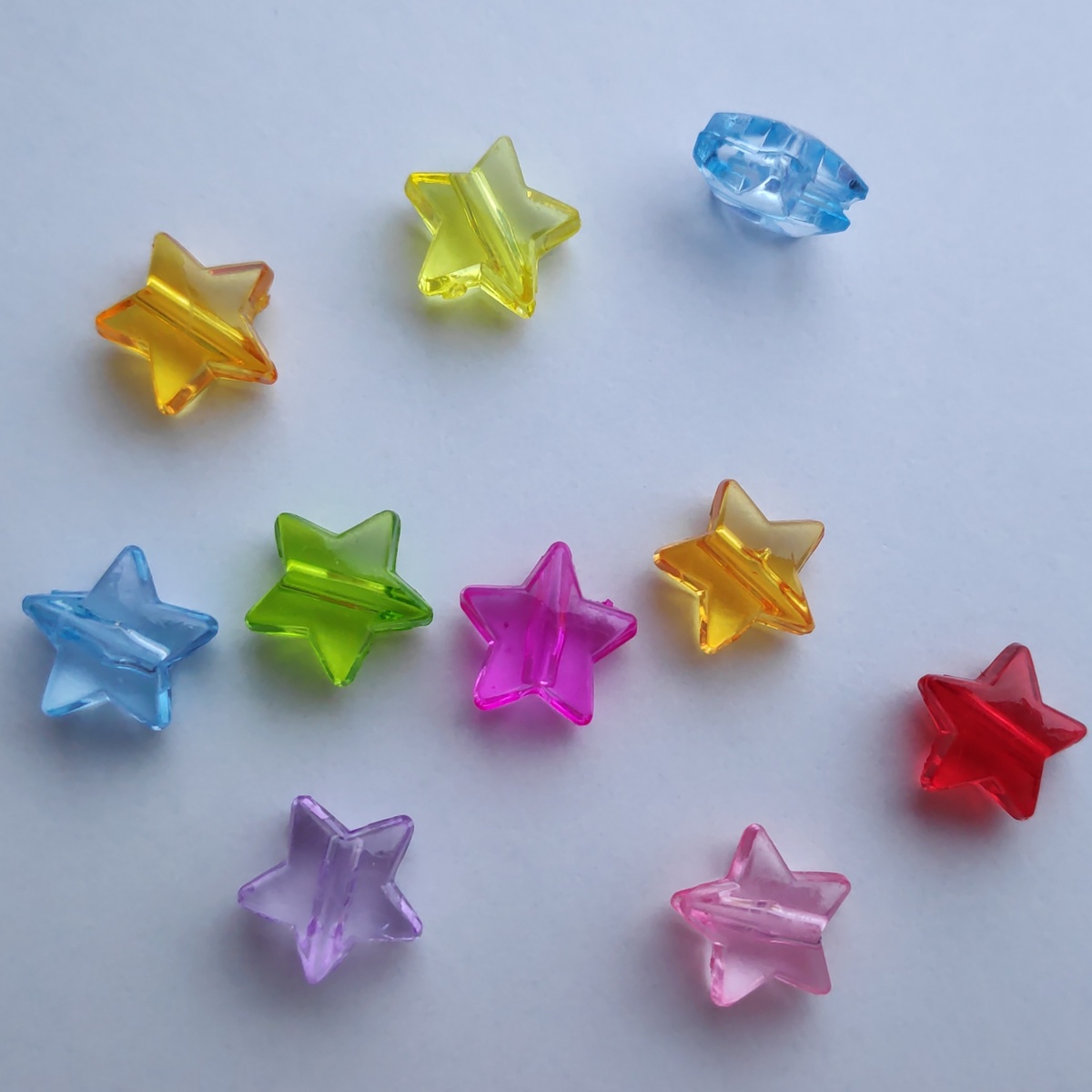 Из этой категории звёздочки мне нравятся больше всего, были у меня фишки для настольной игры в подобном исполнении )