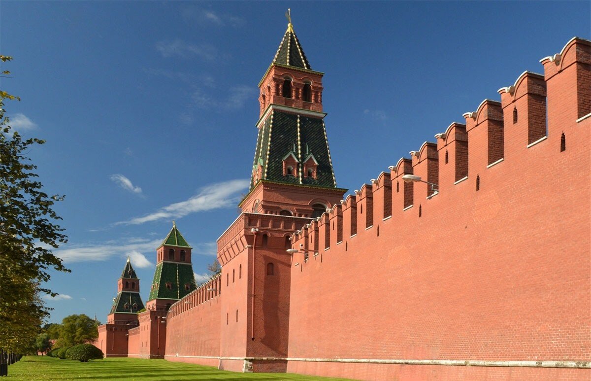 Башни кремля фото