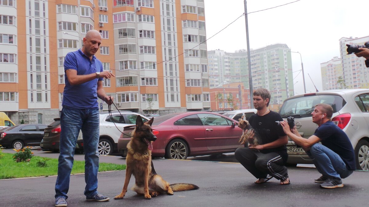 Конечно волшебная веревочка, куда же без нее))