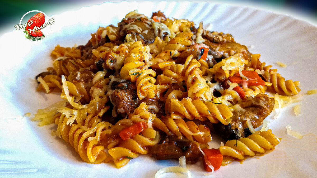 Макароны с тушенкой