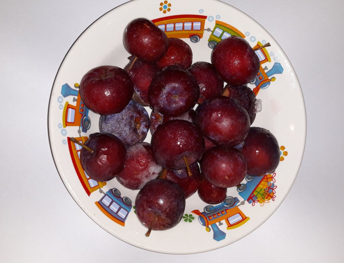 Подтаявшие ранетки просто дышат морозом и счастьем!