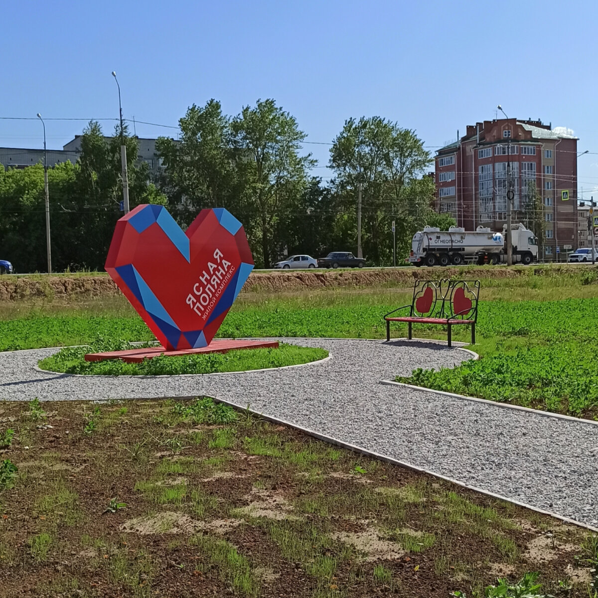 ЖК "Ясная Поляна". Все планировки и цены на сайте yasno12.ru