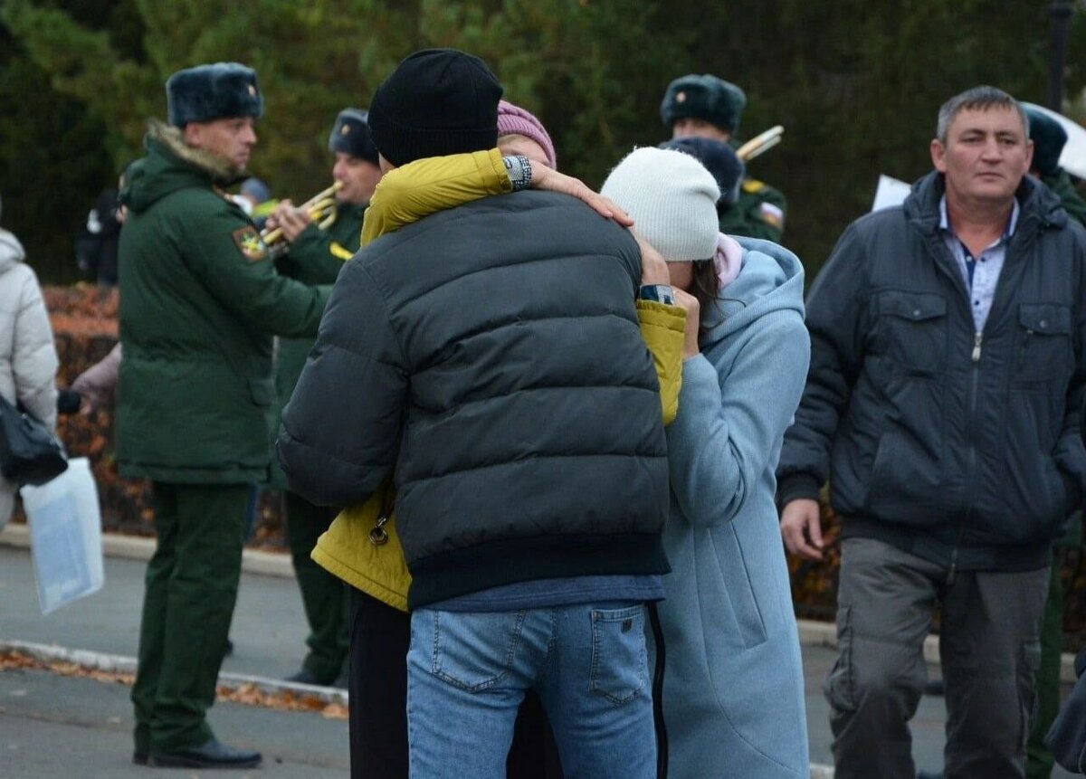    В Тоцком районе проводили мобилизованных земляков на боевое слаживание Андрей Севостьянов