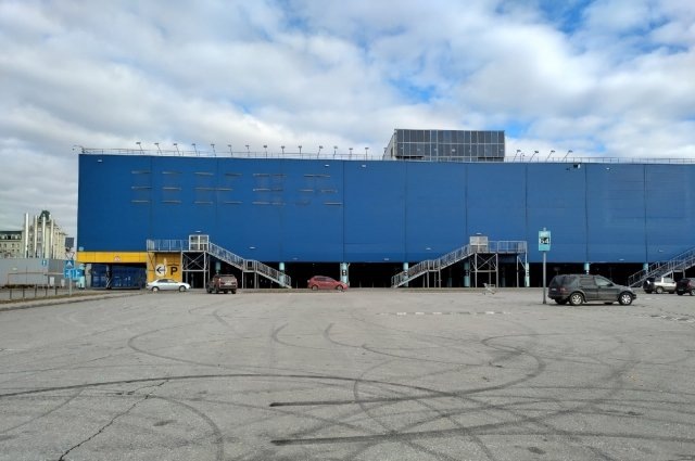    Почему сотрудники IKEA под Петербургом готовы к забастовке?