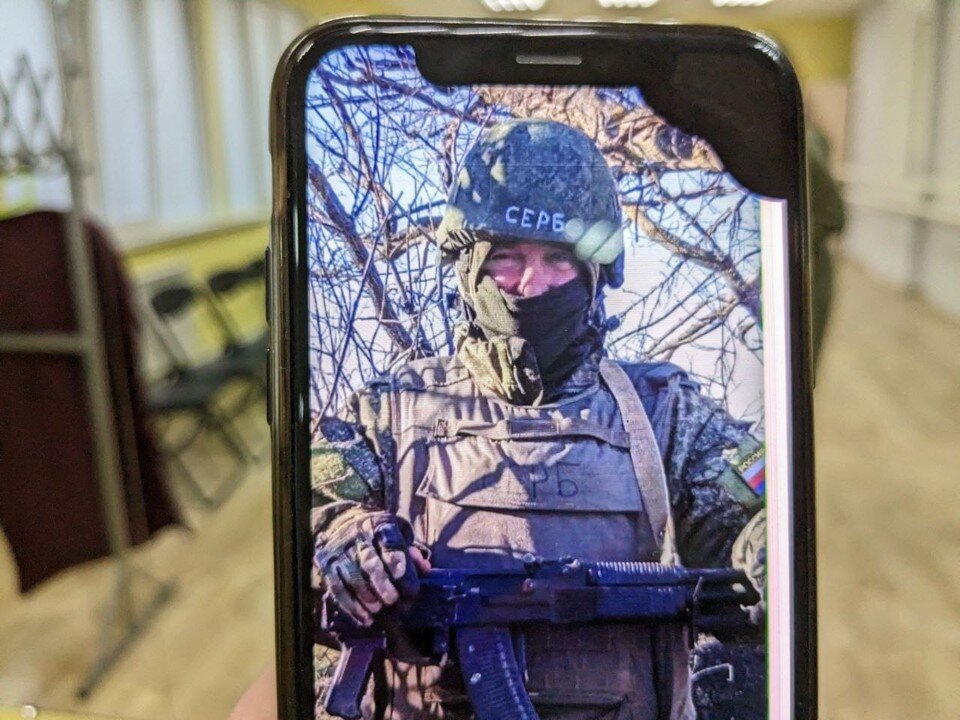     Папа Миланы ушел на фронт. Дома его ждут жена и трое детей. Оксана КАДОЧНИКОВА