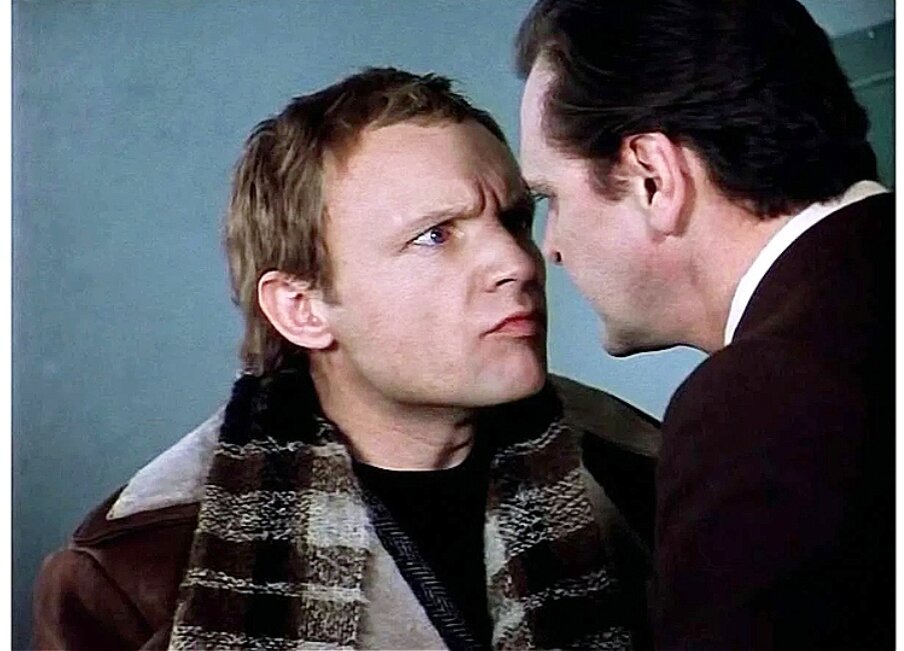 Андрей Васильевич Мягков (8 июля 1938 - 18 февраля 2021) и Юрий Васильевич Яковлев (25 апреля 1928 - 30 ноября 2013), в роли Лукашина и Ипполита.