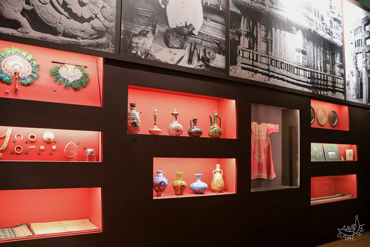 Сокровища Индии в таинственном красно-чёрном оформлении