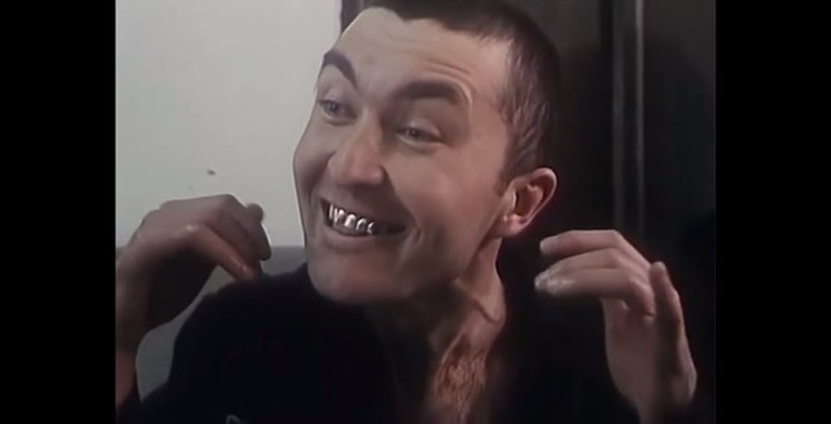 Такого тебе кадра нарисовал, образованный, революционер!