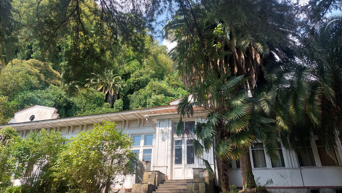 Дача Сталина в Новом Афоне.