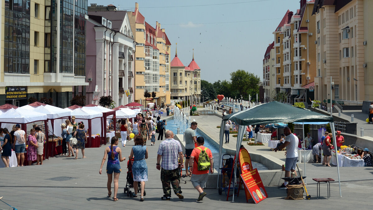     Огромное количество туристов каждый год посещает Ставрополь и после этого пишут в интернете о своих впечатлениях. Что думают отдыхающие о краевом центре, в материале NewsTracker.