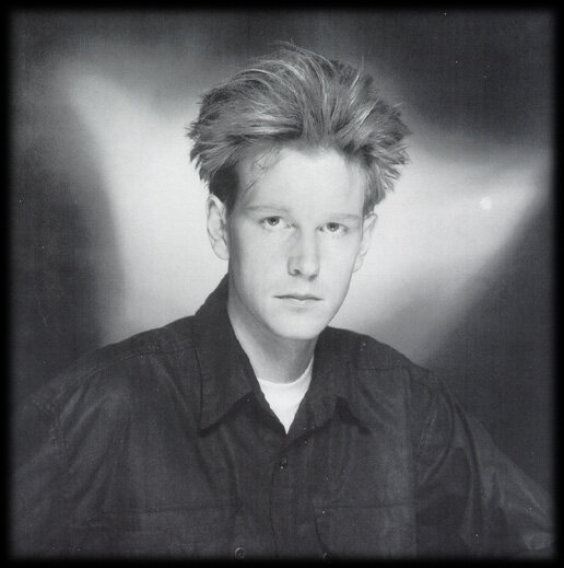 
 В его состав входили Дэйв Гаан, Мартин Гор, Энди Флетчер, Винкс Кларк. 
Винкс Кларк покинул группу после выхода дебютного альбома в 1981 году.

Его место занял Алан Уайлдер, который играл в группе с 1982 по 1995 год.

После его ухода коллектив оформился как трио: Гаан, Гор, Флетчер.


Depeche Mode
 
