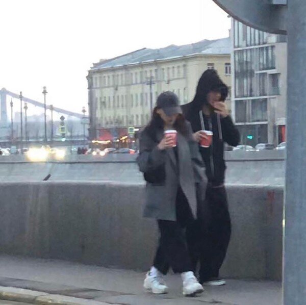 Источник фото: https://www.starhit.ru/novosti/olga-seryabkina-zakrutila-roman-s-parnem-iz-leybla-maksima-fadeeva-192042/