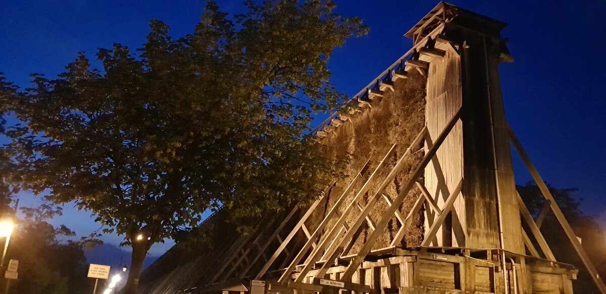 Та самая "крепостная" стена