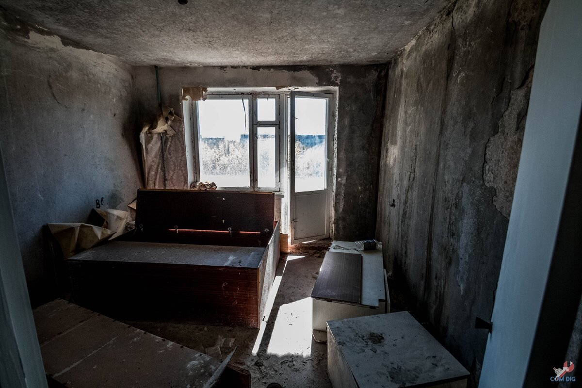 5-й микрорайон Припяти | Заходим в случайный дом, оцениваем состояние жилья спустя 33 года