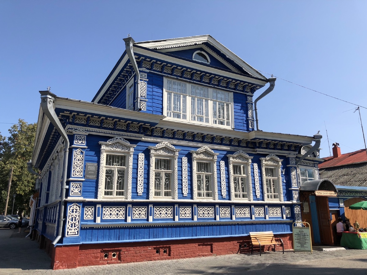 Дом в кружевах