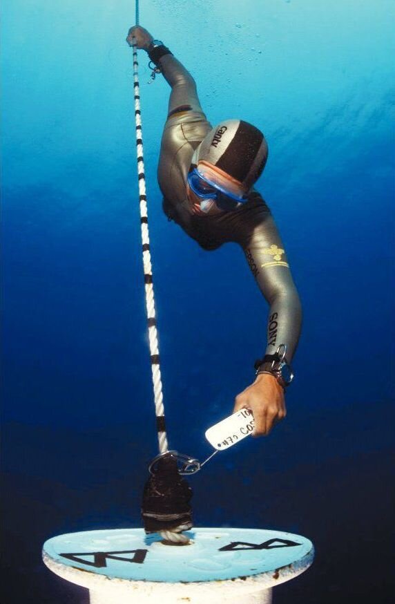 Мировой рекорд по погружению без акваланга