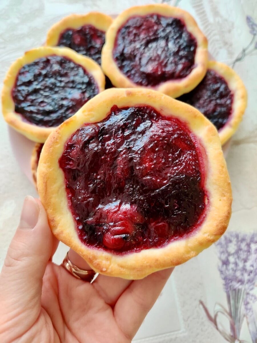 Начинка может быть из любых ягод или фруктов