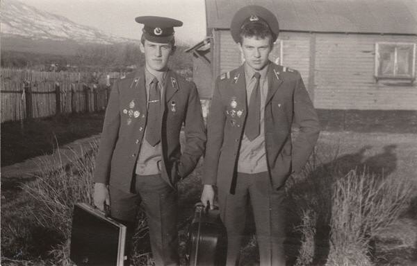 Дембеля - Зелёные Фуражки!