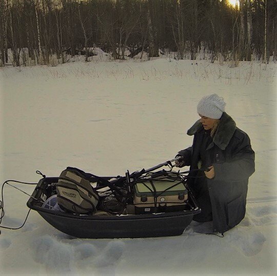 Бури лунку! Я уже удочку достаю!