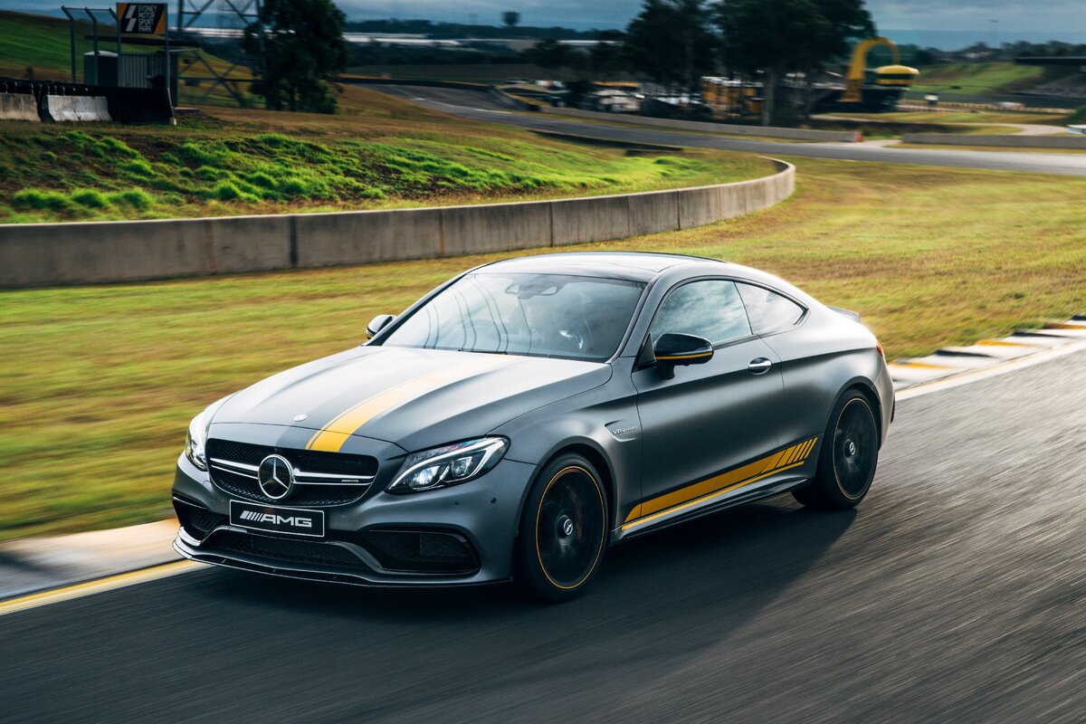  Mercedes Benz C63 S Amg