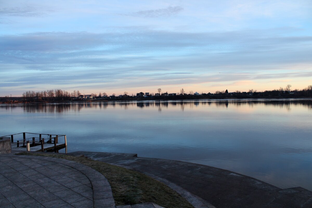 Река Нева в Усть-Ижоре