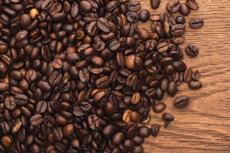 https://st3.depositphotos.com/13324256/34407/i/1600/depositphotos_344072542-stock-photo-top-view-fresh-roasted-coffee.jpg