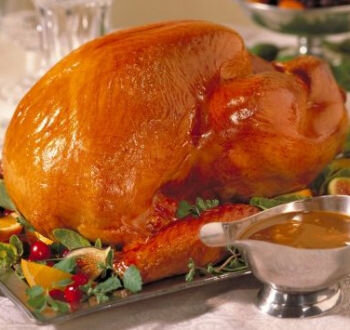  Рождественская индейка - традиционное и главное блюдо католического Рождества. Наверняка, глядя фильмы про Рождество, Вы хотя бы раз, но задумывались - а что же такого в этой птице?