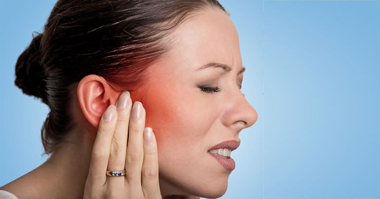 Сосуды в ушах участвуют в процессе терморегуляции организма, если уши горят, это говорит о том, что организм перегрелся.