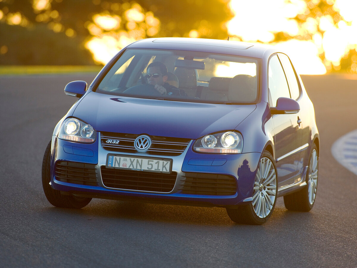 Volkswagen Golf 4 r32 4 Door