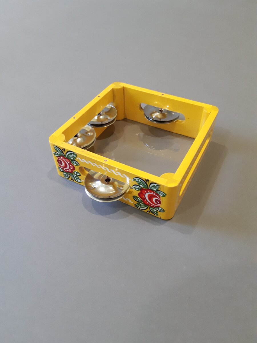 Бубен с росписью диаметр 15 см.