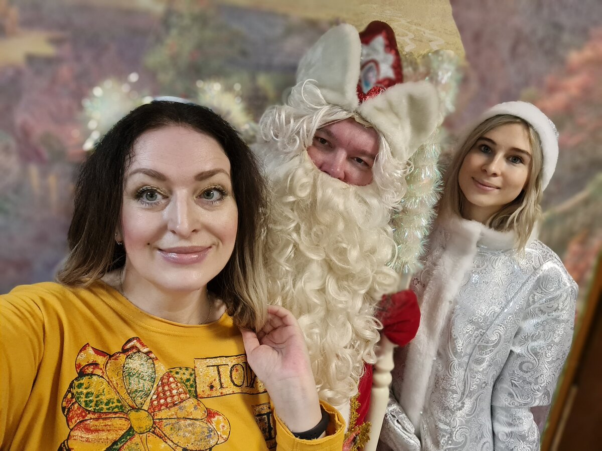 Оксана Гарнаева и гости её "Дома милосердия"