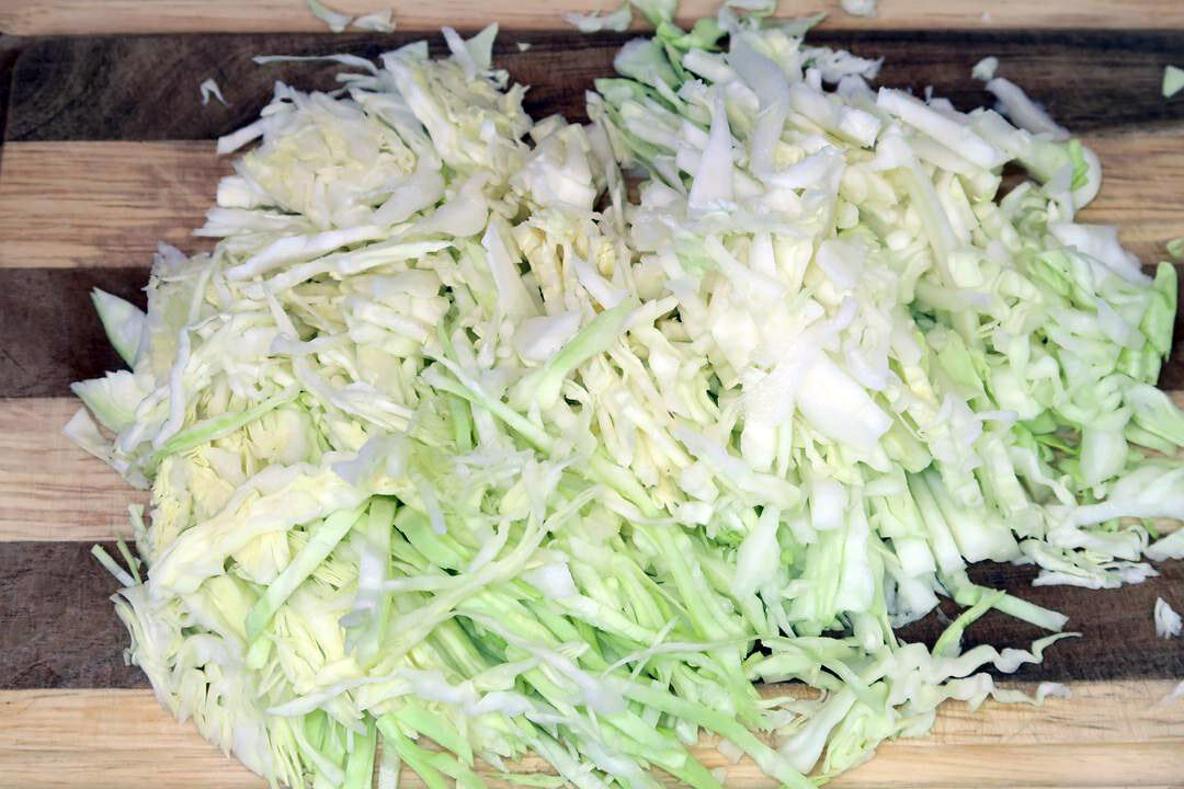 Крабовый салат с сыром и яйцами