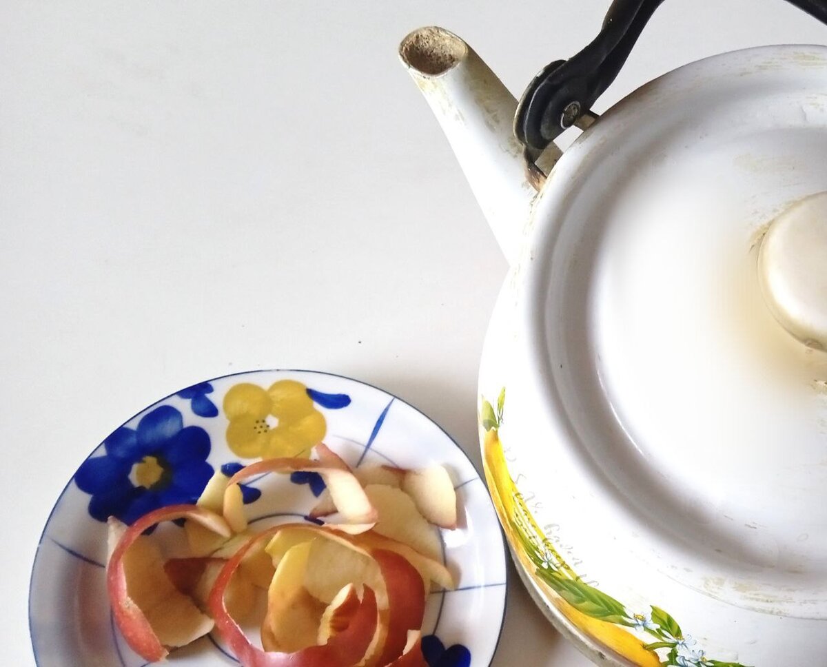 Убираем накипь в чайнике 