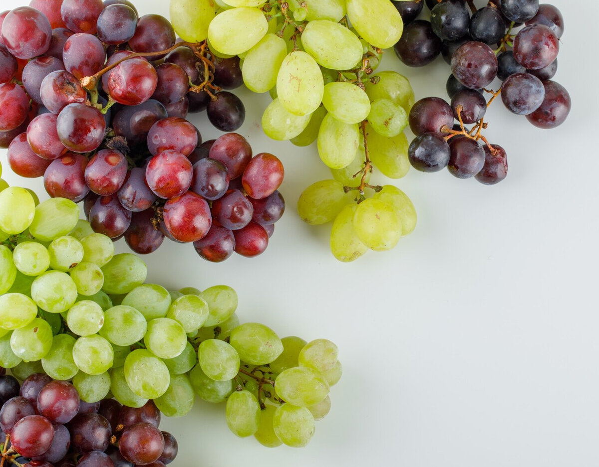 Маска для лица для жирной кожи с виноградом