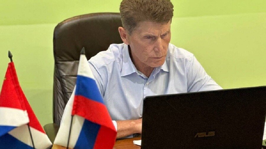     Не менее двух месяцев понадобится Приморскому краю для того, чтобы прийти в относительную норму после разрушительных паводков. С таким заявлением выступил глава региона Олег Кожемяко.