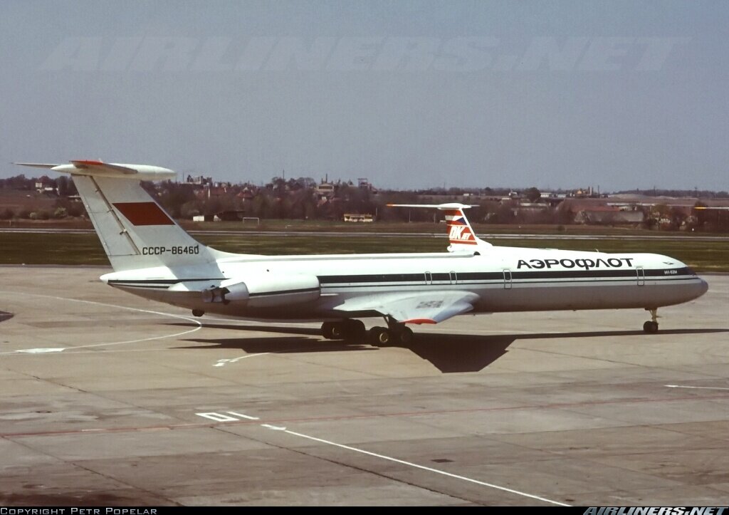 Ил-62М СССР-46460 с салоном ТМ-3СУР в аэропорту Прага, 1980 г. Фото: Петр Попеляр, airliners.net.